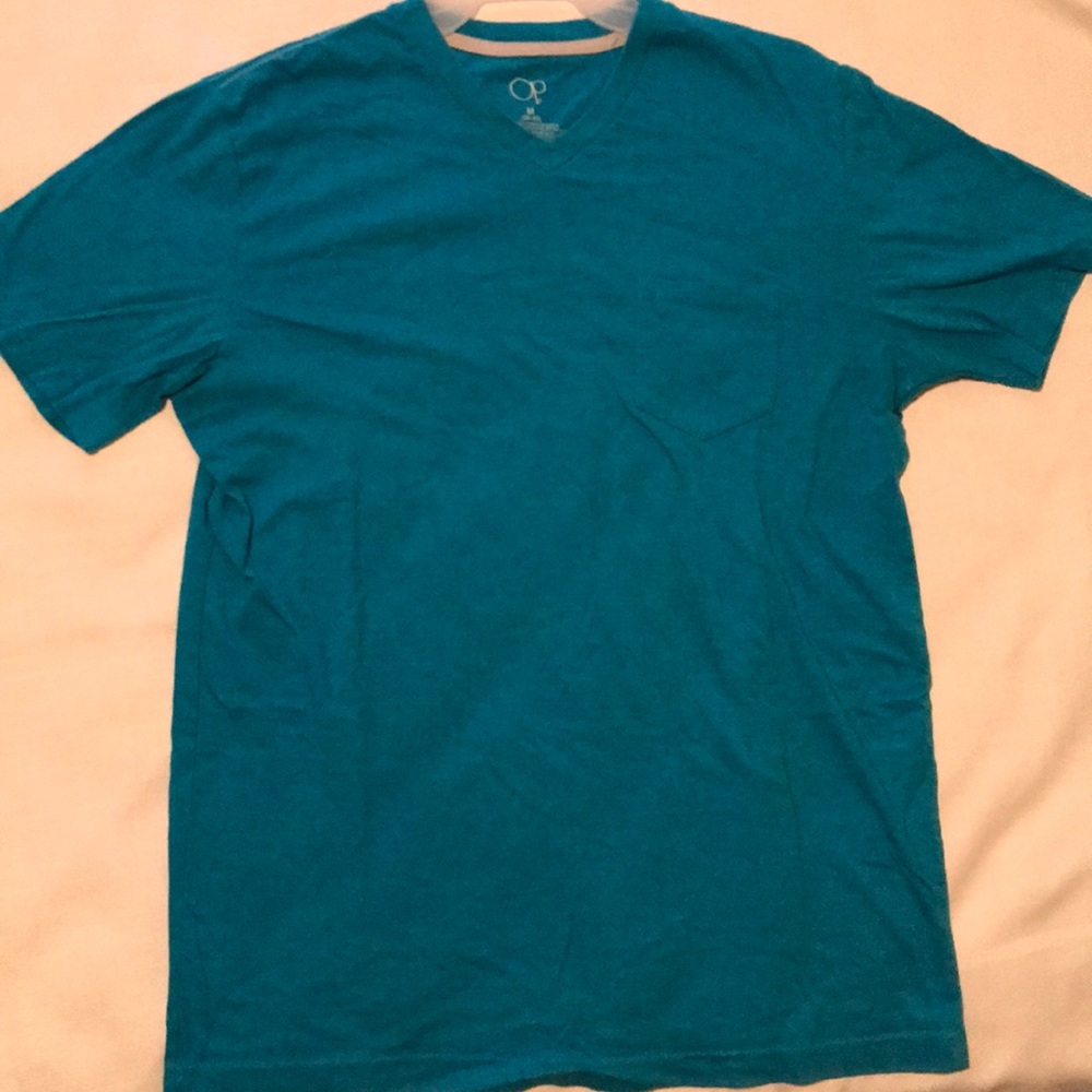VNeck t shirt blue